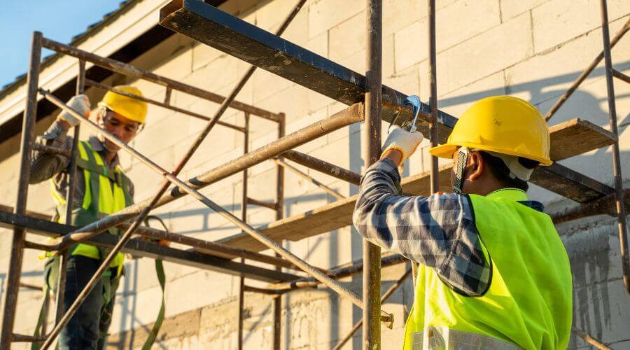 Professional residential roofers in Smithville, MS